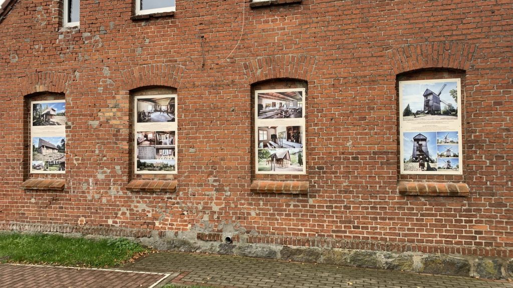 Swietlica wiejska Iwiczno