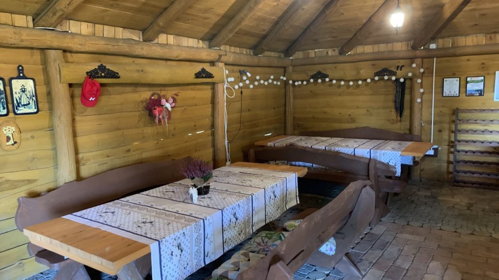 Pod orzechem Agroturystyka i winnica miradowo