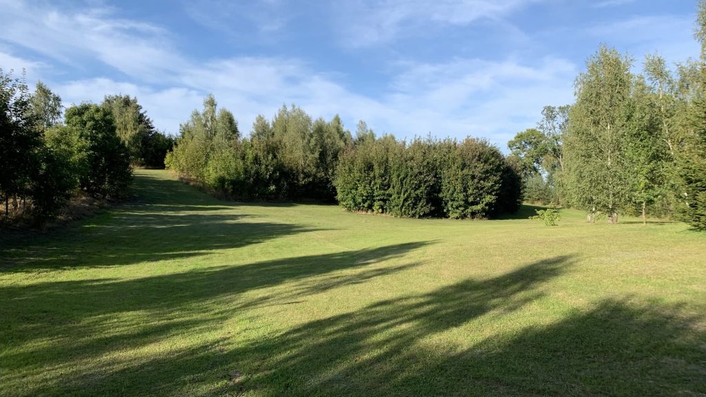 Pod orzechem Agroturystyka i winnica miradowo