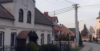 Budynek byłej poczty w Barłożnie