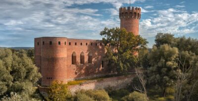 Tajemnice świeckiego zamku – spacer edukacyjny