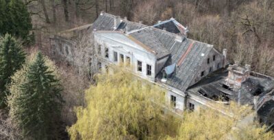 Dwór Kopytkowo - w ruinie